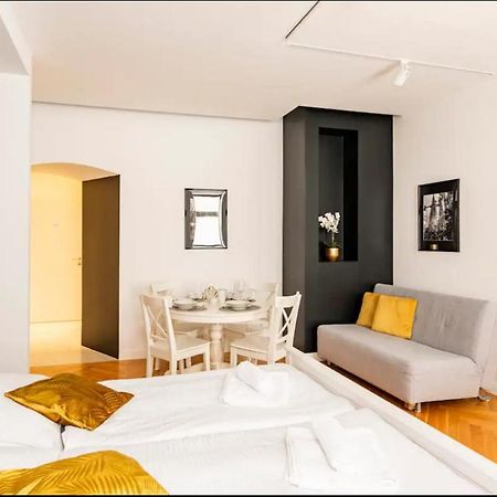 Gemuetliches Und Modernes Apartment,44 M² Wenen Buitenkant foto