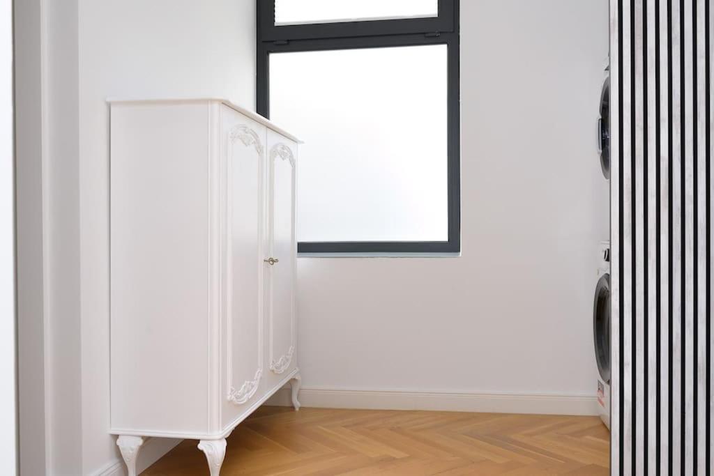 Gemuetliches Und Modernes Apartment,44 M² Wenen Buitenkant foto